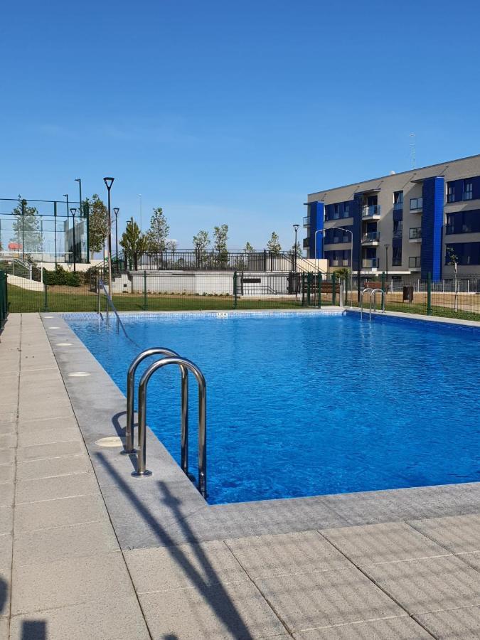 Apartamento Nuevo, Accesible Y Con Piscina !!! Salamanca Esterno foto