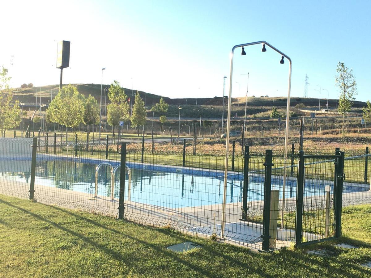 Apartamento Nuevo, Accesible Y Con Piscina !!! Salamanca Esterno foto